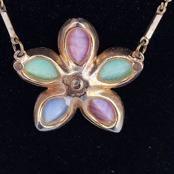 Vintage 60 Demi Parure Necklace and Bracelet set Flower with Pastel Stones - Picture 3 of 4
